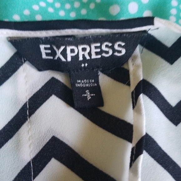 Chevron Split-Back Tank - Picture 4 of 4